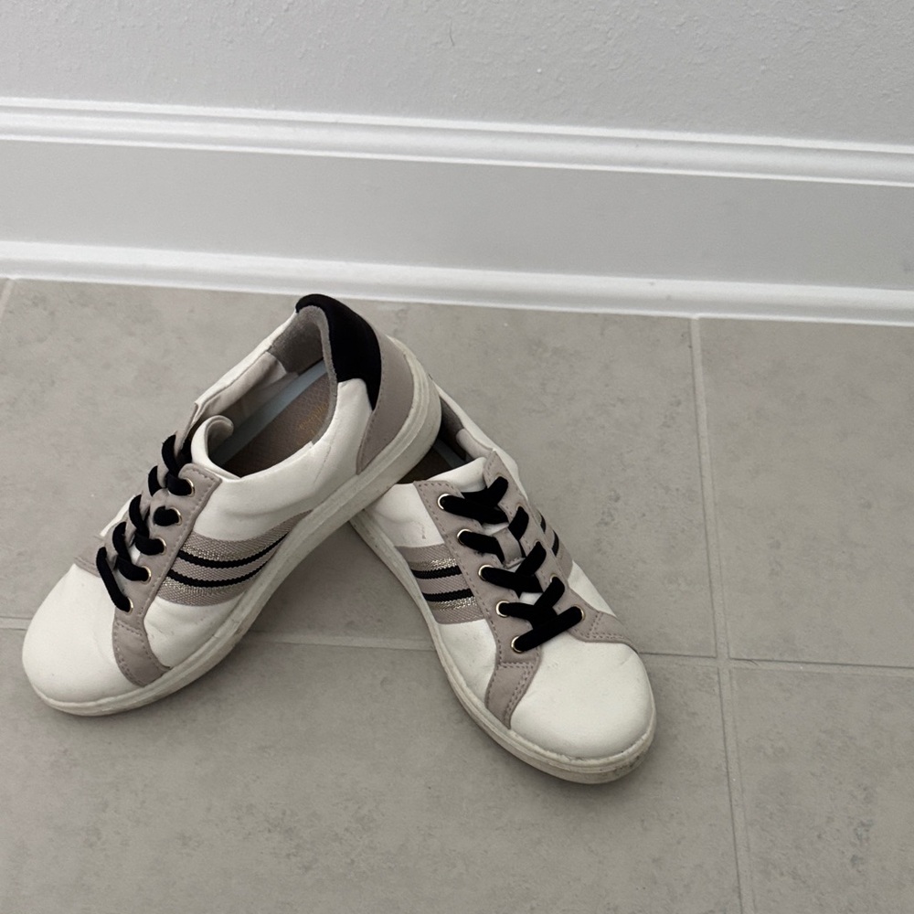 Women's White and Black Sneakers